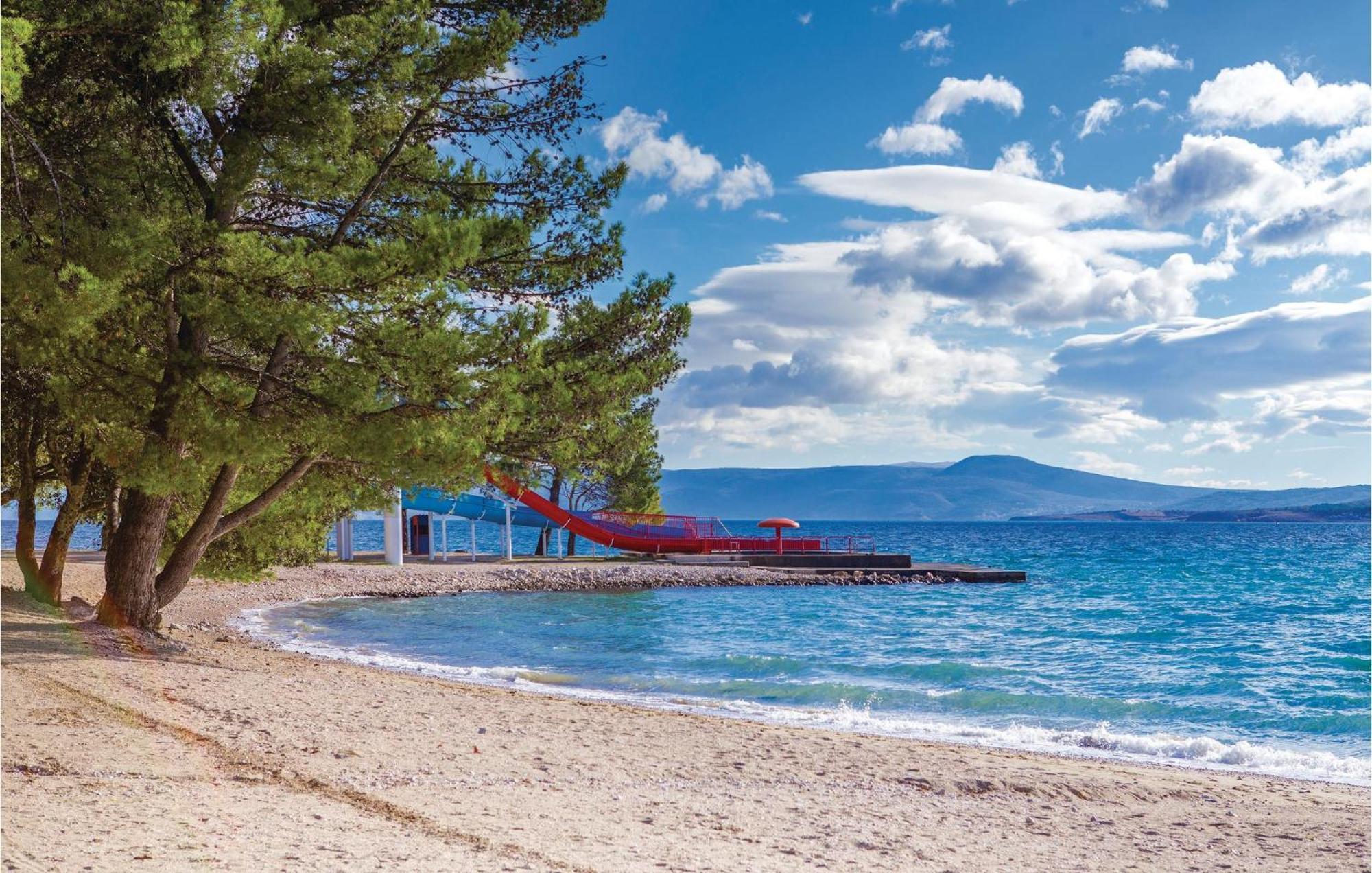 Cozy Apartment In Crikvenica With House Sea View Esterno foto