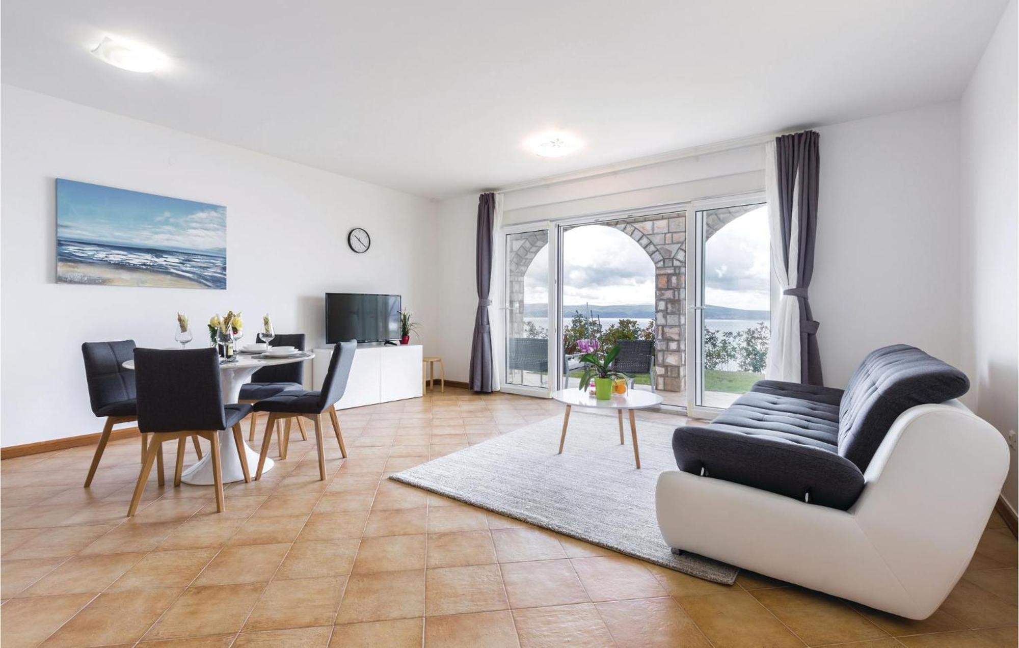 Cozy Apartment In Crikvenica With House Sea View Esterno foto